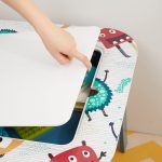 Детска Маса с 2 Столчета, Двустранна, за Рисуване и за Редене на Конструктори тип LEGO - Image 4