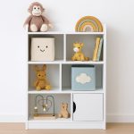 Детска Секция GINGER HOME за Съхранение на Книжки и Играчки, Етажерка с 4 Нива и Вратичка - Бяла - Image 15