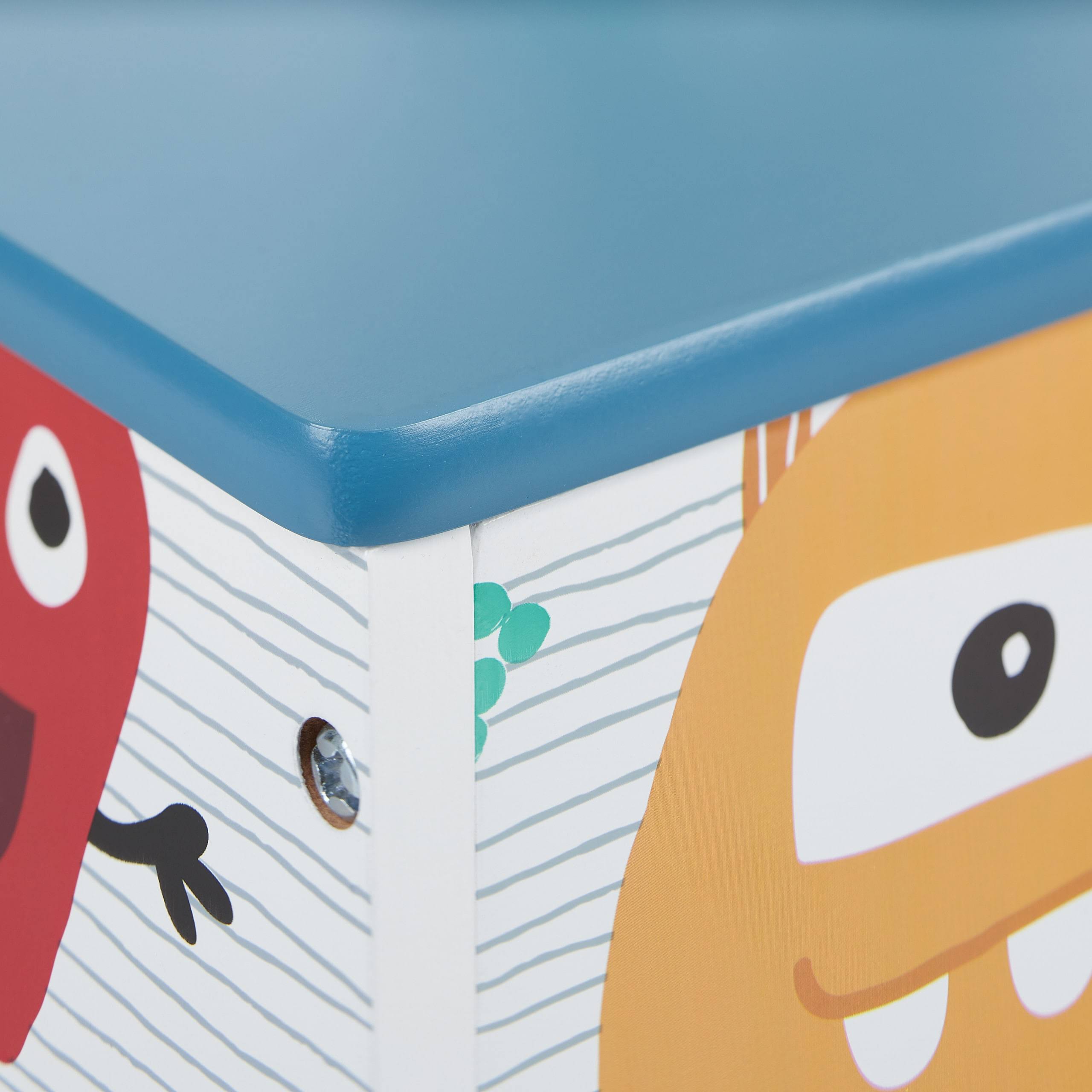 detsko-stolche-stalba-ot-darvo-s-2-stapala-myasto-za-sahranenie-drazhka-prenasyane-MONSTER-TF6063-6 Детско Столче-Стълба, от Дърво, с 2 Стъпала, Място за Съхранение, Дръжка за Пренасяне - MONSTER - Image 7