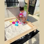 Детски Пясъчник GINGER HOME с Регулируем Покрив с UV Защита, 117x117x113 см, Дървен – Идеален за Игра на Открито - Image 7