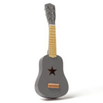 Дървена китара за малка рокзвезда