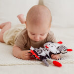 Играчка контрастираща Cow 81041 - Image 3