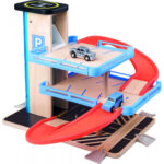 Дървен гараж с асансьор и колички - Image 6