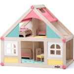 Дървена къща за кукли с аксесоари