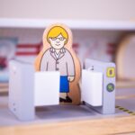 Bigjigs - Влаков комплект - Дървена подземна станция - Image 8