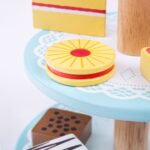 Bigjigs - Детска дървена поставка за торта и лакомства - Image 10