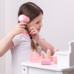Bigjigs - Дървен козметичен комплект в несесерче - Image 10